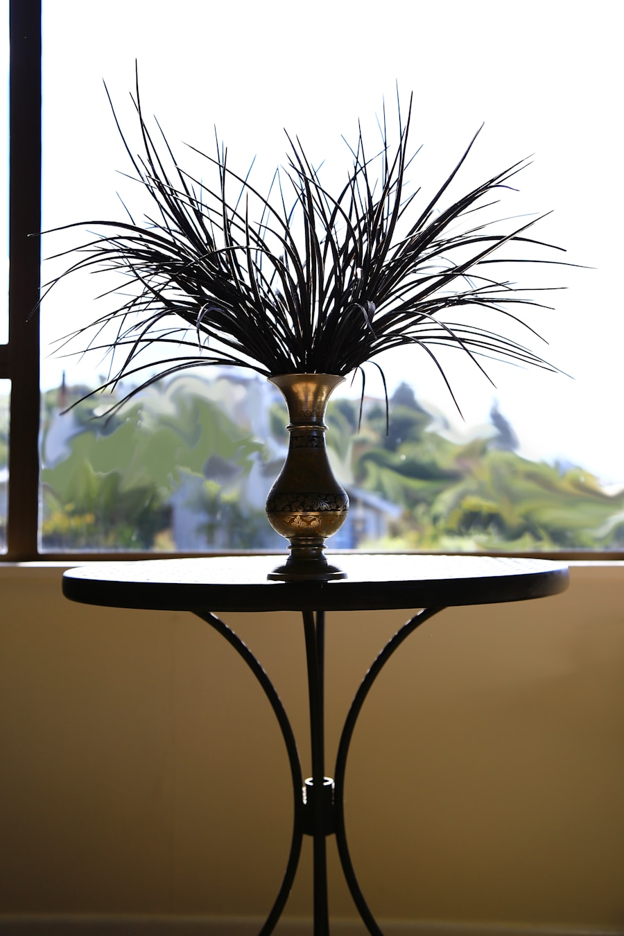 Photo "Modern feather table lamp suitable for dressing table"
