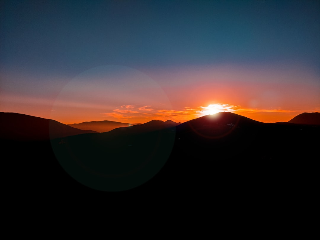 Photo geometric sunset orb light