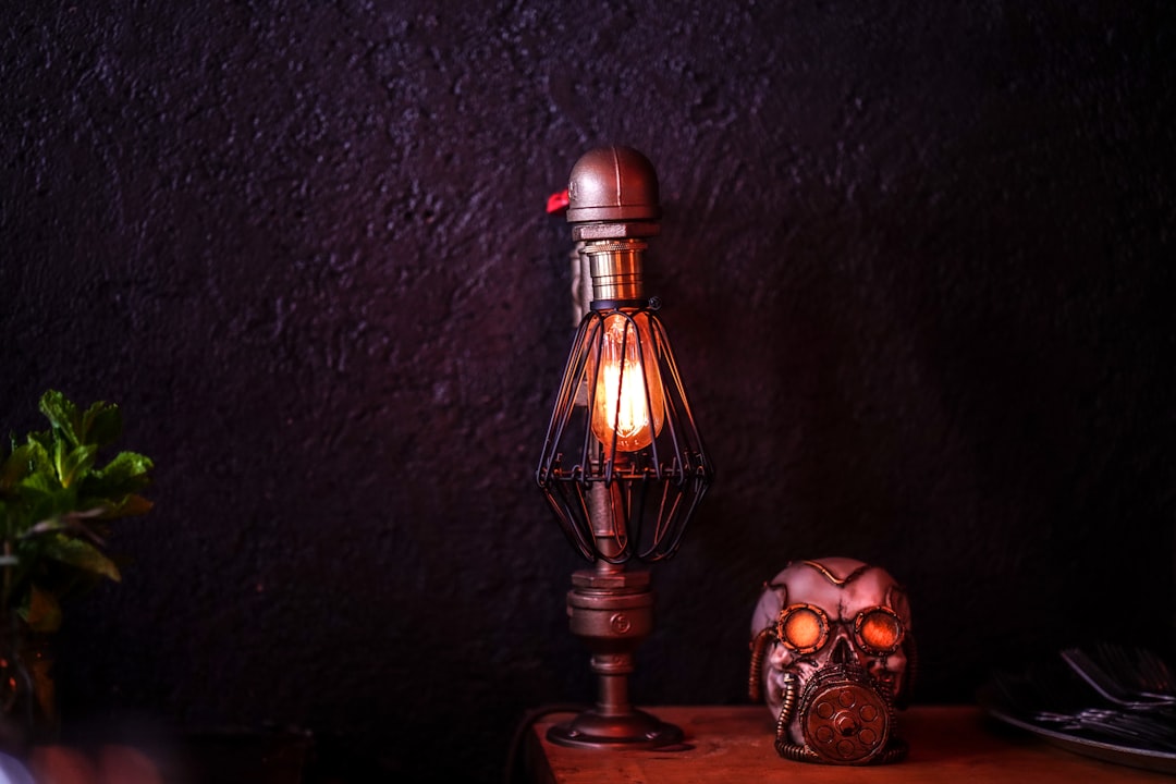 Photo industrial raw iron pipe table lamp